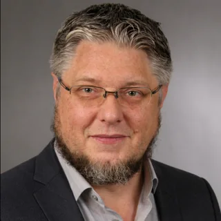 Andreas Zimmermann, Gründer von Mukaro